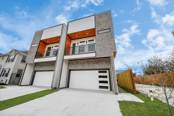 $3,400 | 2911 Wichita Street, Houston, TX 77004