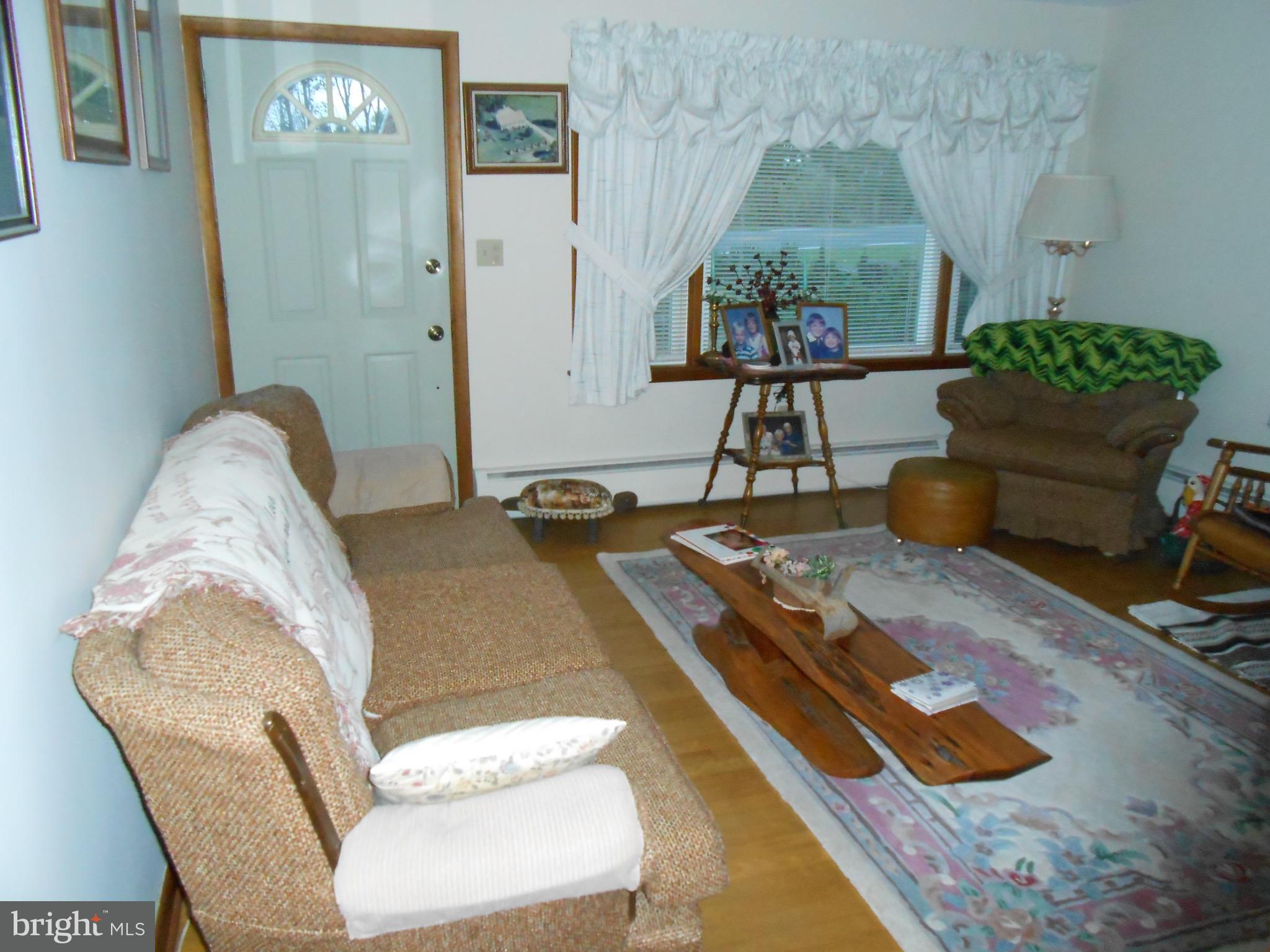 6888 Elizabethtown Road Manheim, PA 17545 - Photo 14 of 40