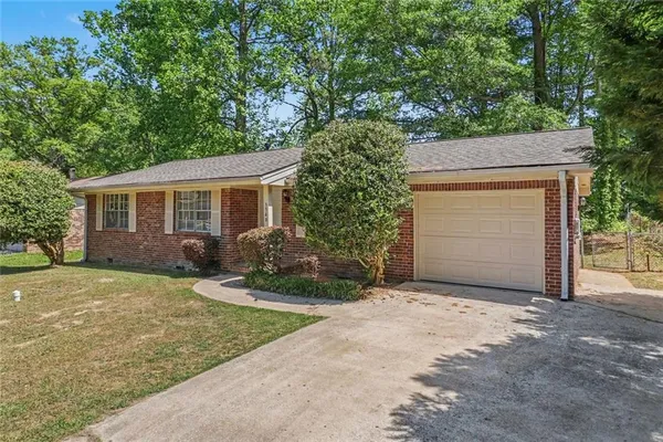 $209,900 | 3540 Leisure Lane, Atlanta, GA 30349