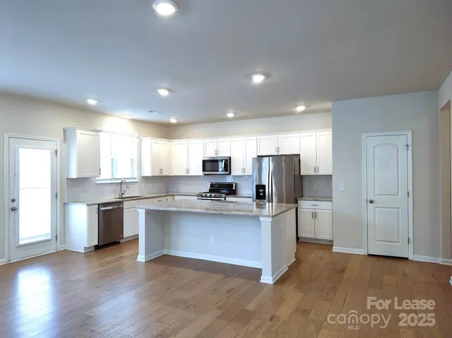 $2,250 | 3327 Glenn Hope Way, Matthews, NC 28104