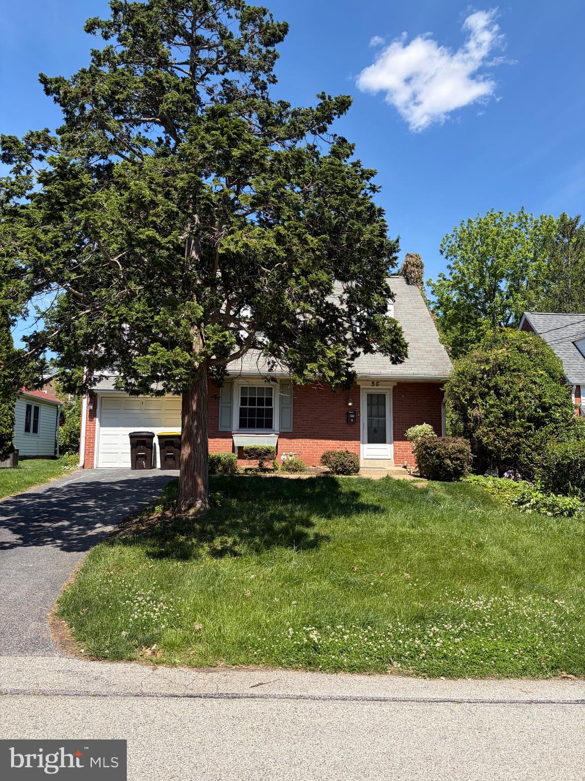 35 Moreland Road Paoli, PA 19301 - Photo 2 of 25