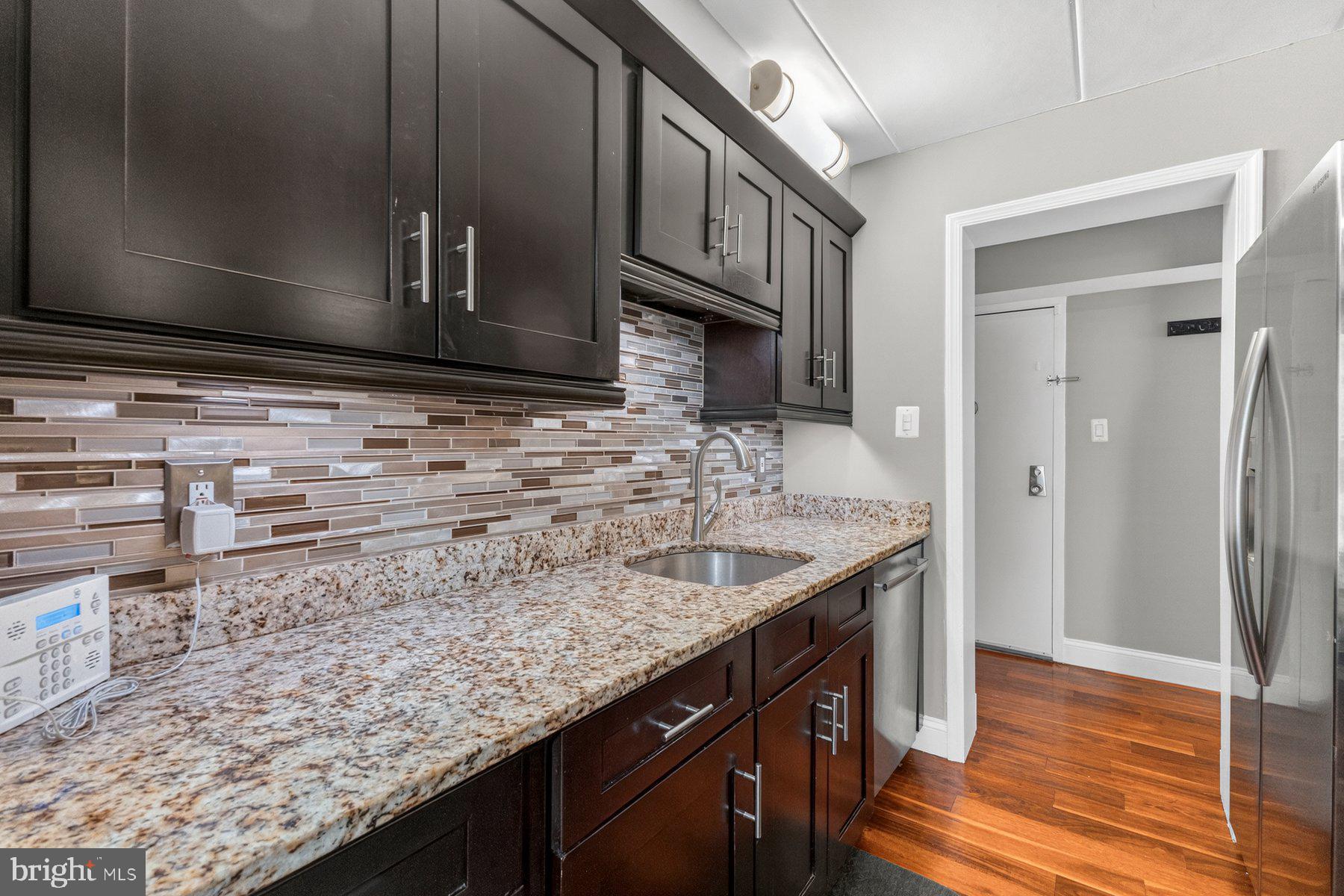 2330 Freetown Court, Unit 4/1B Reston, VA 20191 - Photo 10 of 26 Kitchen