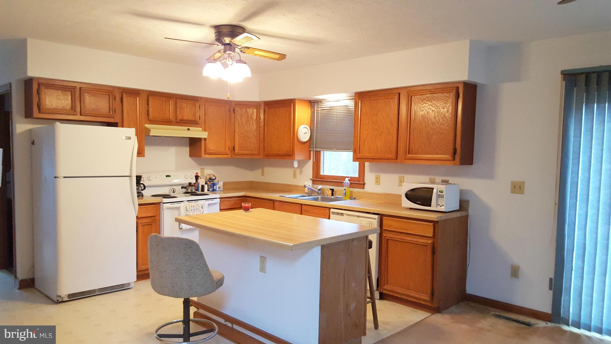 627 Running Fox Road Lusby, MD 20657 - Photo 11 of 30 Kitchen