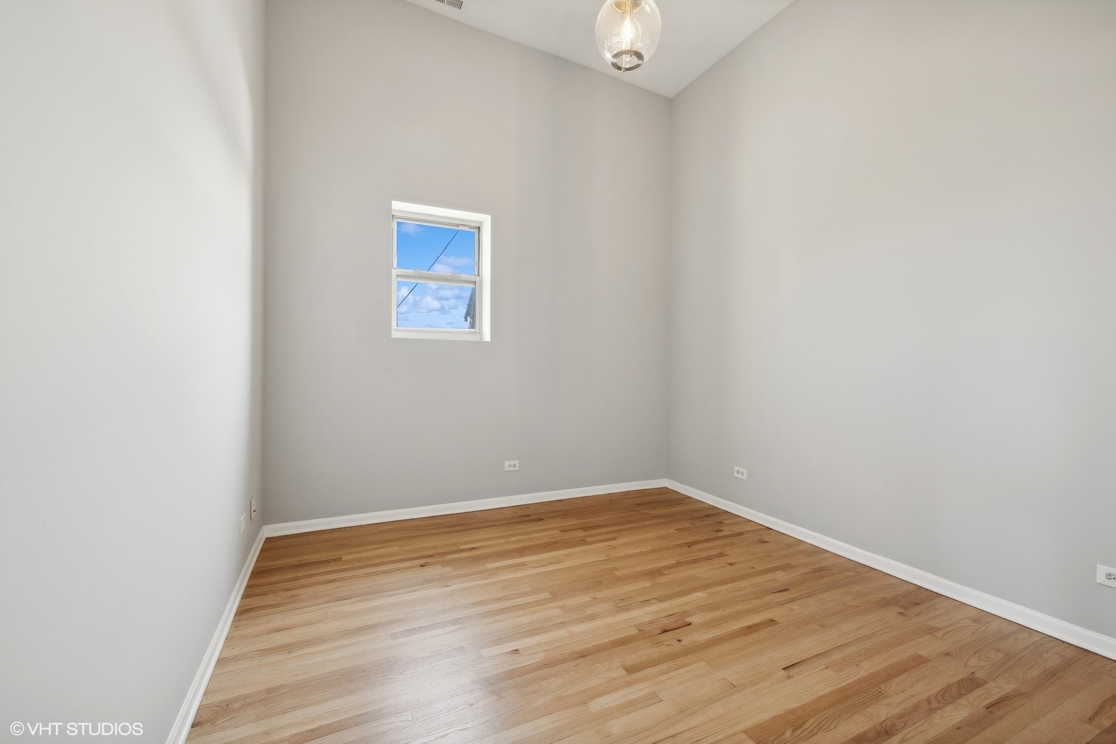 4646 South Prairie Avenue, Unit 3S Chicago, IL 60653 - Photo 29 of 42 a view of an empty room