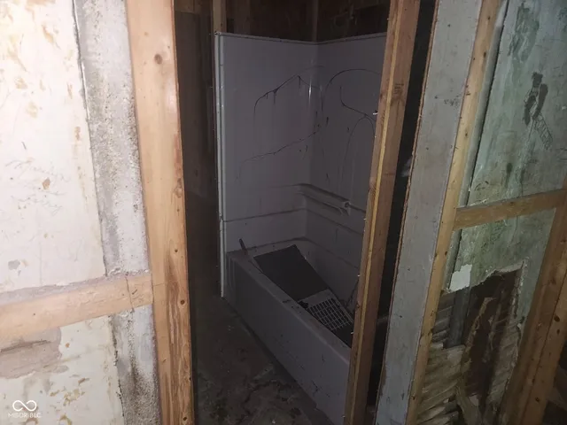 $26,000 | 1520 1st Avenue, Terre Haute, IN 47807