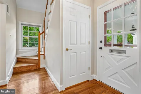 $1,350,000 | 1003 Dewolfe Drive, Alexandria, VA 22308