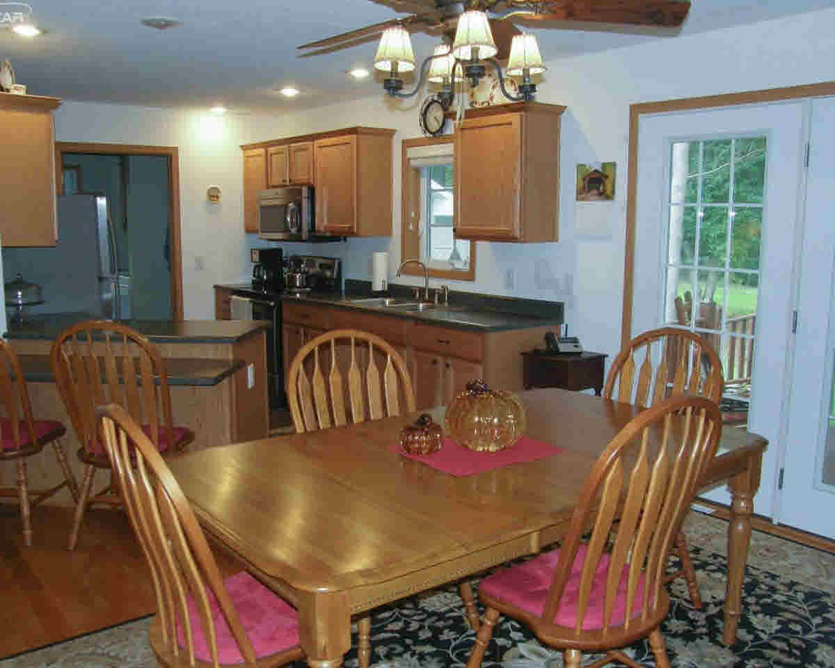 13380 South Hemlock Road Chesaning, MI 48616 - Photo 10 of 23 21340871-9.JPG