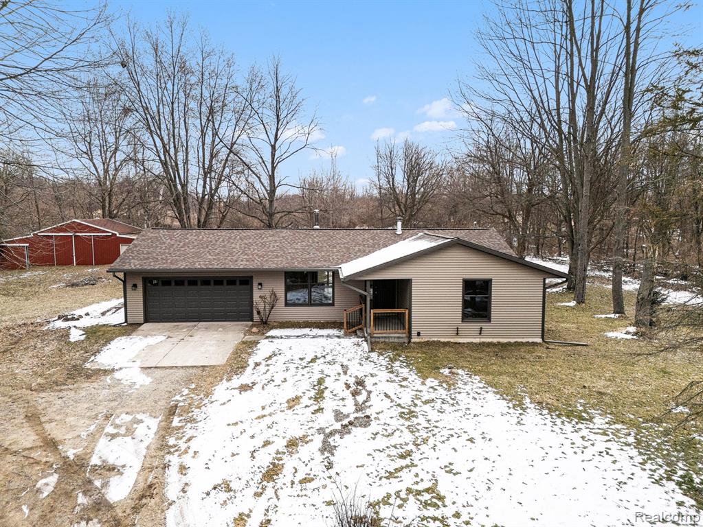 5051 Dutcher Road Howell, MI 48843 - Photo 2 of 33 Gallery Image 2