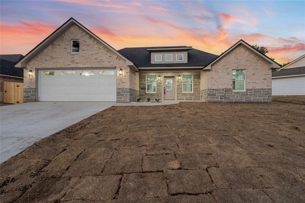 2505 Stewart Drive Waco, TX 76708 - Photo 1 of 16