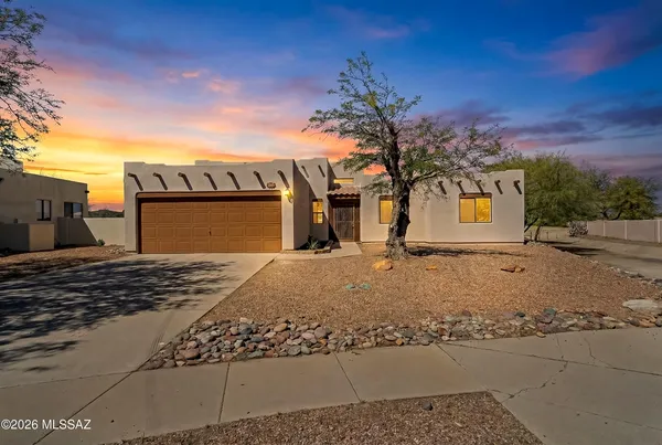 $398,900 | 9131 North Veridian Drive, Tucson, AZ 85743