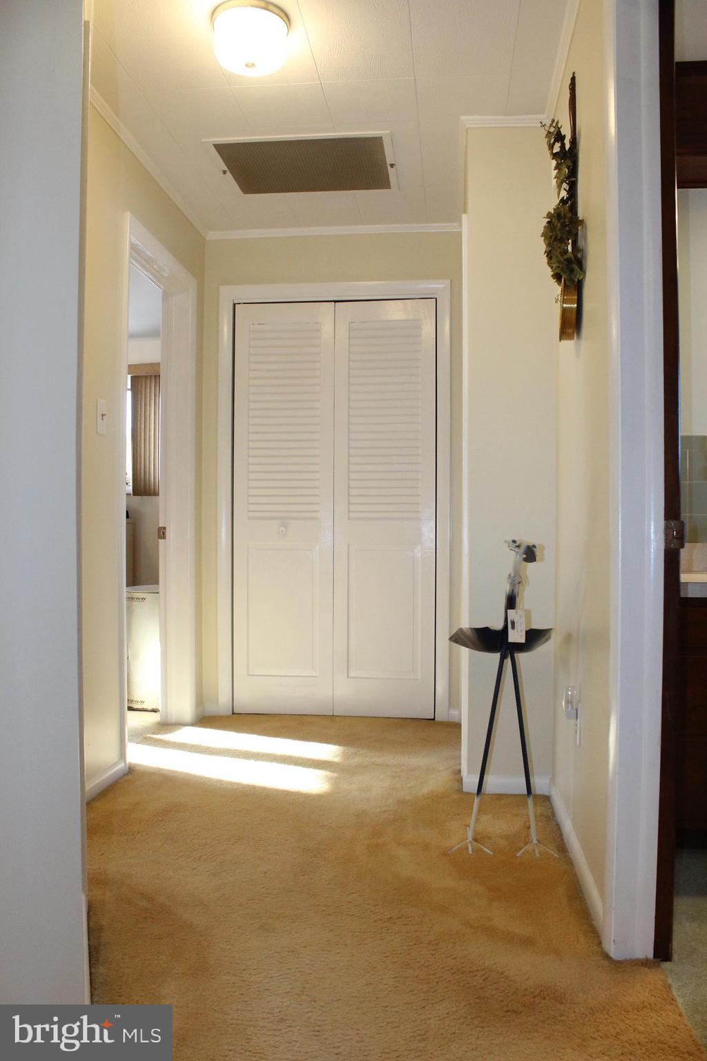 345 East Lexington Road Lititz, PA 17543 - Photo 12 of 41 Hall