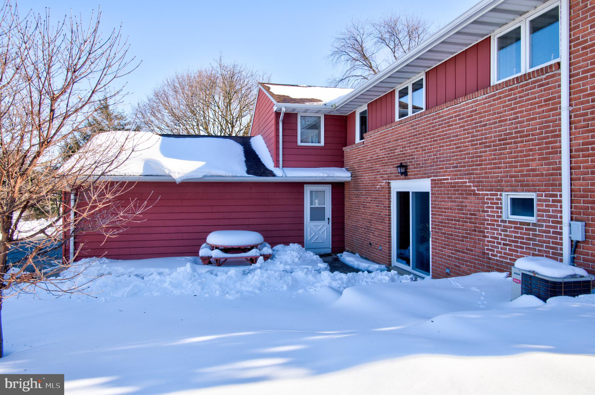 345 East Lexington Road Lititz, PA 17543 - Photo 23 of 41 Rear