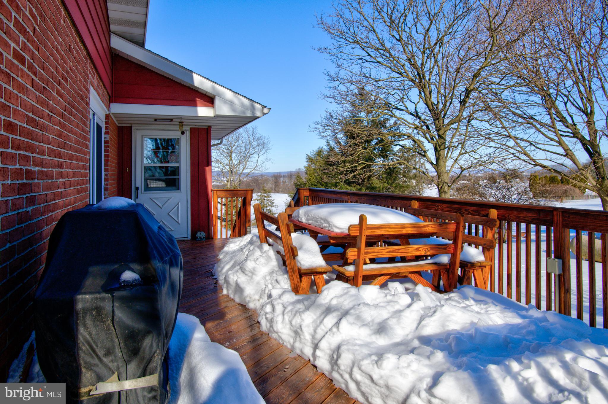 345 East Lexington Road Lititz, PA 17543 - Photo 27 of 41 Deck
