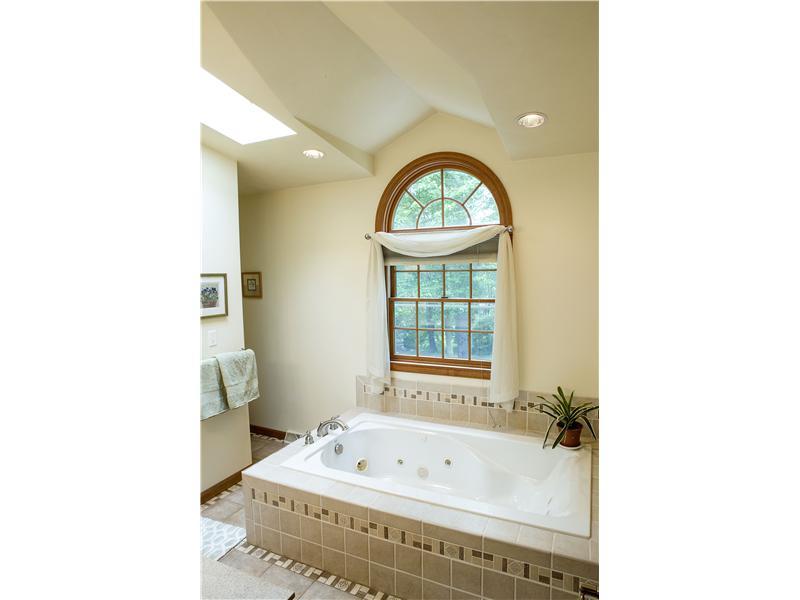 116 Old Gate Road Level Green, PA 15085 - Photo 12 of 25 Master Bath/Spa.