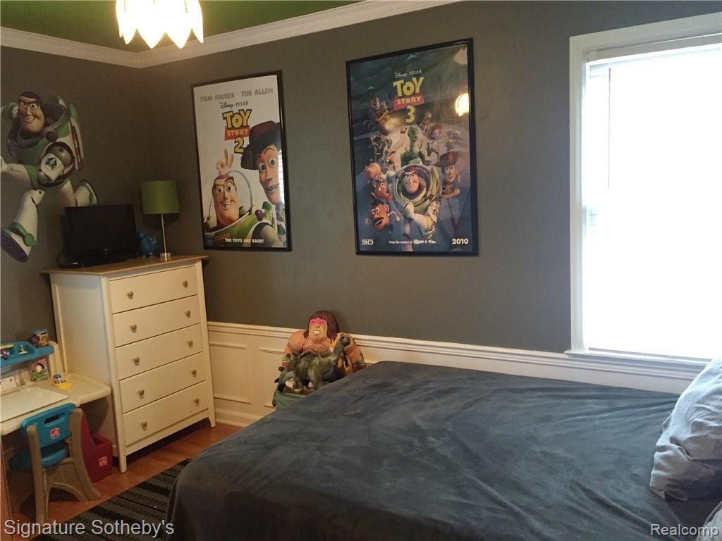 1069 Cambridge Road Berkley, MI 48072 - Photo 13 of 22