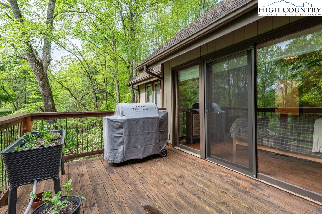 636 Schaffer Road Boone, NC 28607 - Photo 14 of 38 Gallery Image 14