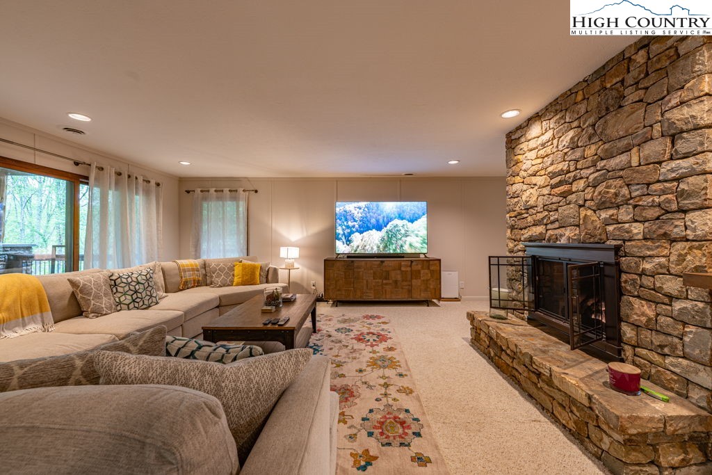 636 Schaffer Road Boone, NC 28607 - Photo 27 of 38 Gallery Image 27