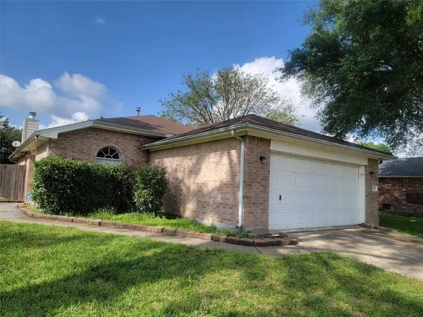 $1,700 | 17054 Applecross Lane, Houston, TX 77084