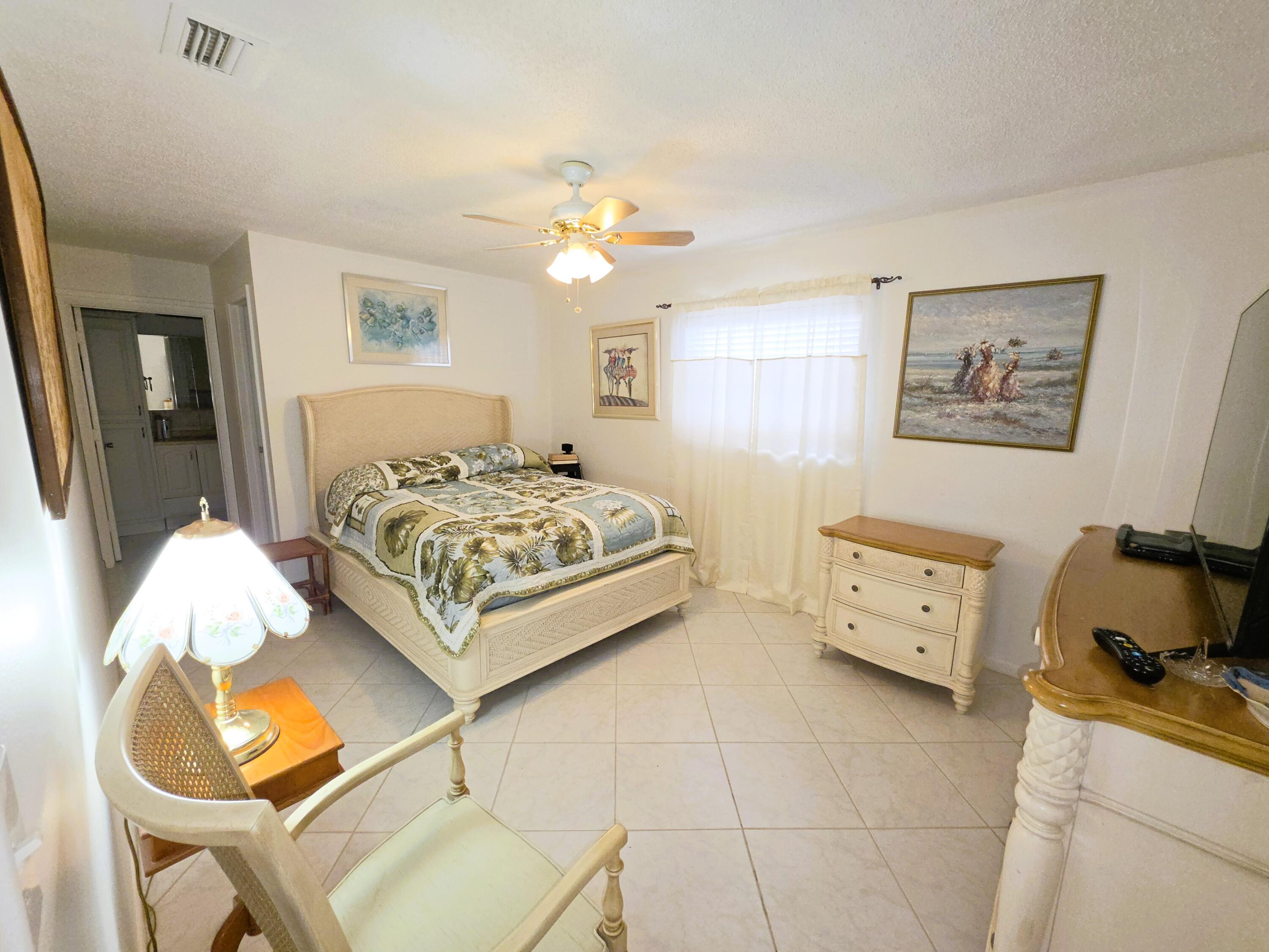 5404 Belleville Road West Palm Beach, FL 33417 - Photo 10 of 42 20260611_081820