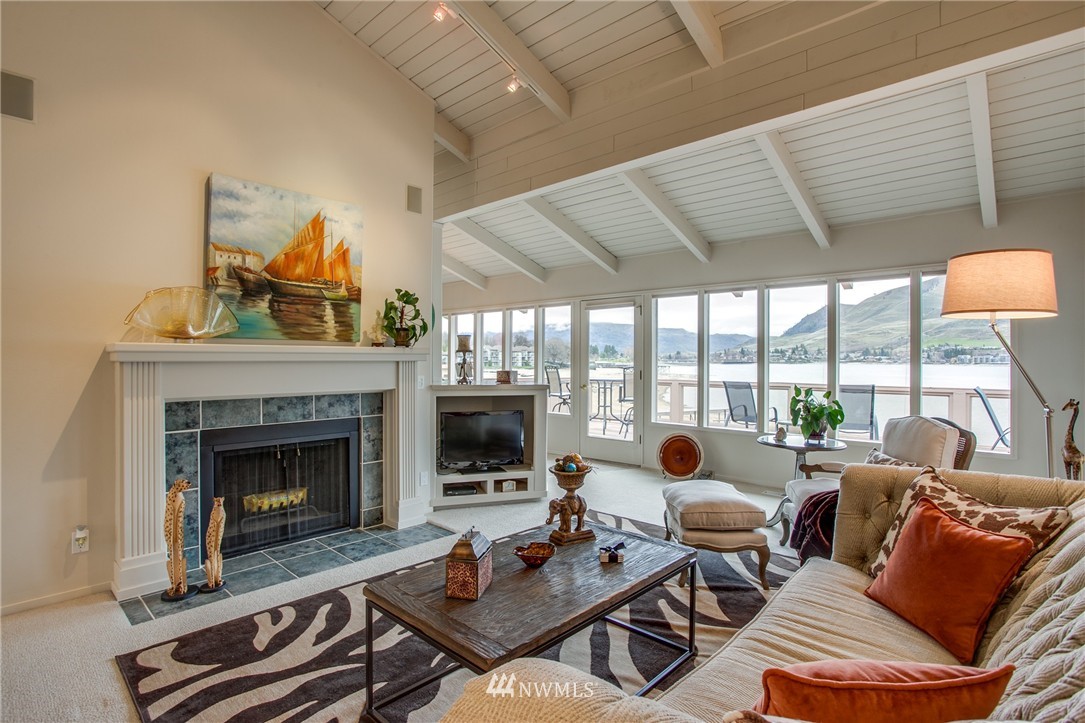 122 Spader Bay Road Chelan, WA 98816 - Photo 14 of 25 Gallery Image 14