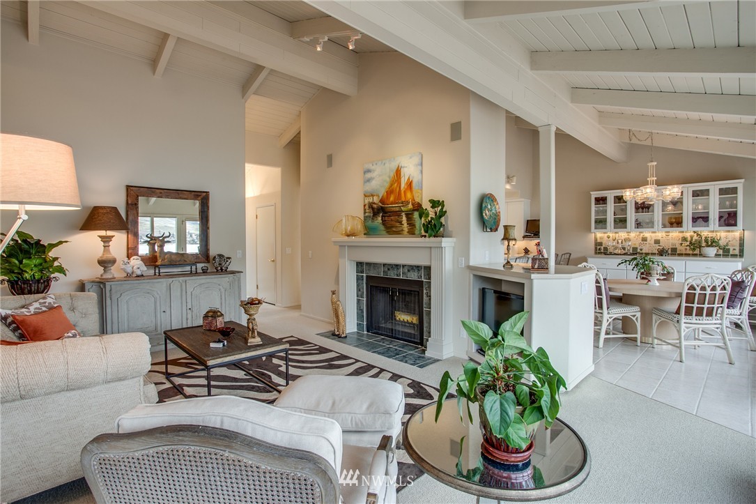122 Spader Bay Road Chelan, WA 98816 - Photo 15 of 25 Gallery Image 15