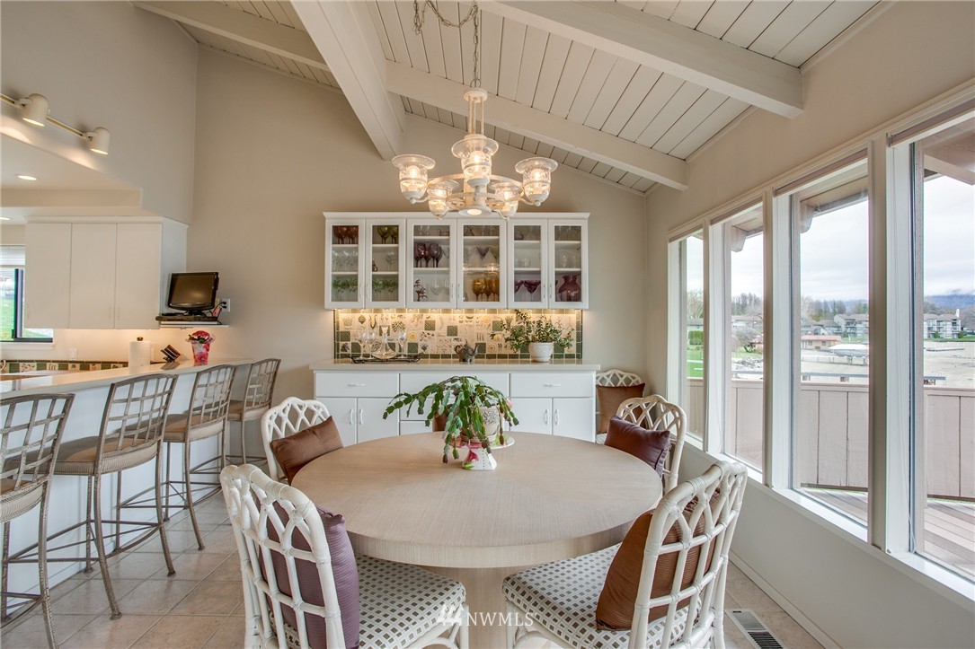 122 Spader Bay Road Chelan, WA 98816 - Photo 16 of 25 Gallery Image 16