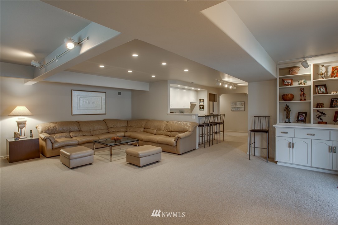 122 Spader Bay Road Chelan, WA 98816 - Photo 23 of 25 Gallery Image 23