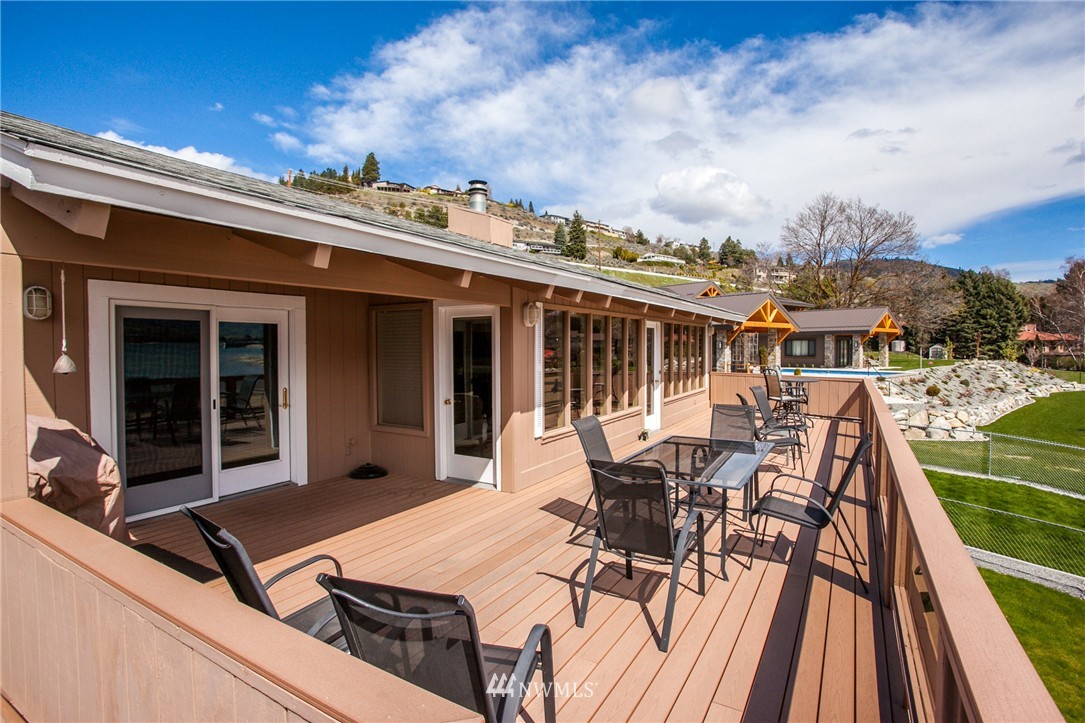 122 Spader Bay Road Chelan, WA 98816 - Photo 6 of 25 Gallery Image 6