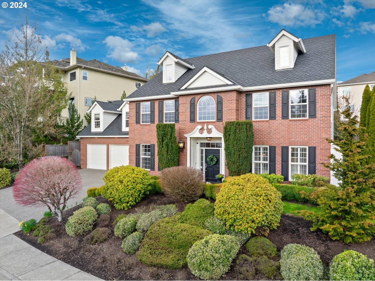 11903 Southwest Aspen Ridge Drive Portland, OR 97224 - Photo 1 of 33 Gallery Image 1