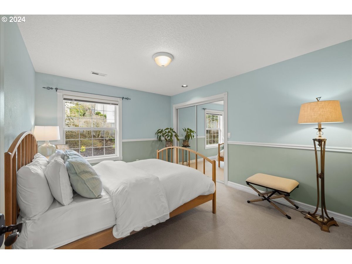 11903 Southwest Aspen Ridge Drive Portland, OR 97224 - Photo 25 of 33 Gallery Image 25