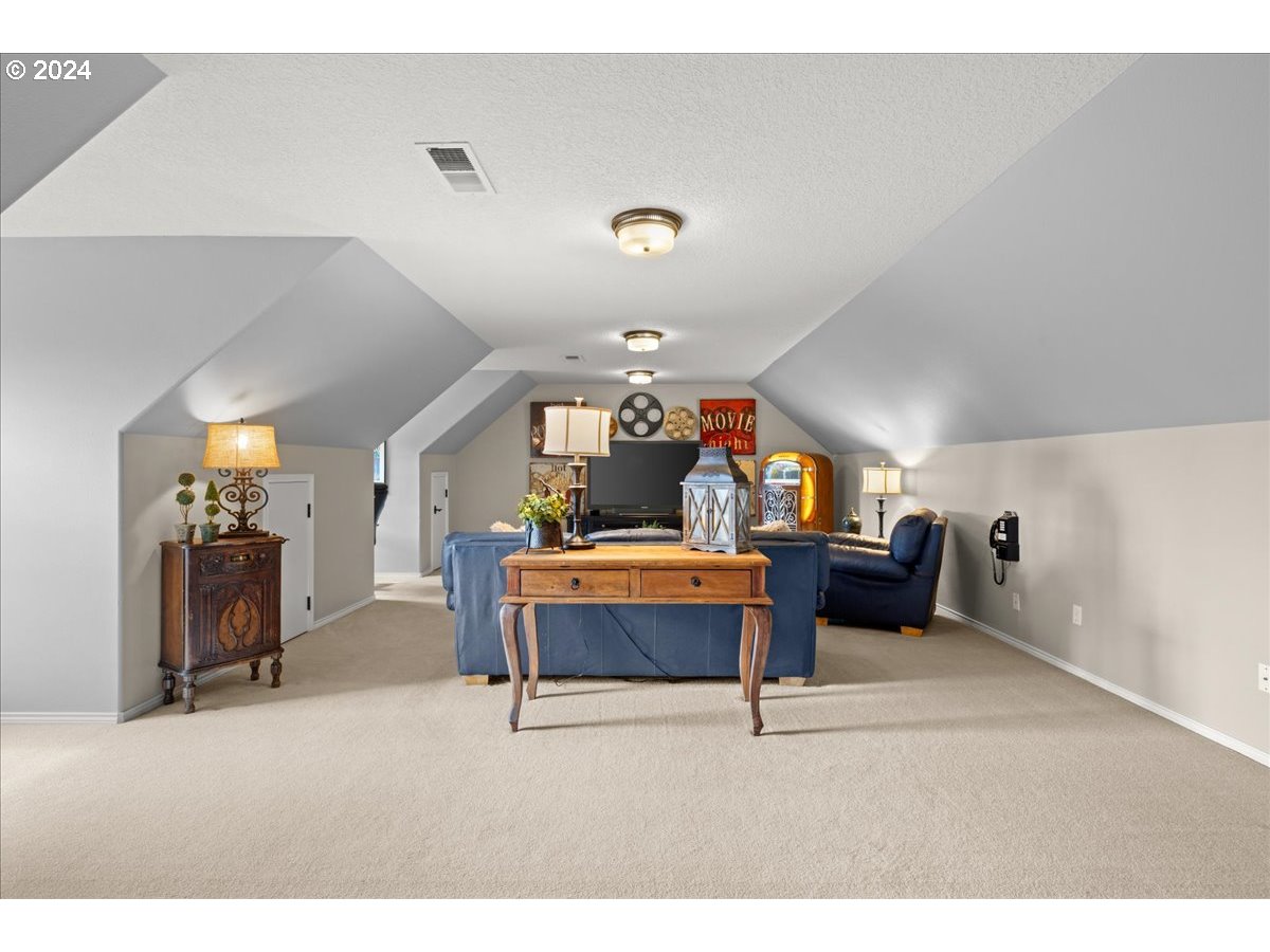 11903 Southwest Aspen Ridge Drive Portland, OR 97224 - Photo 27 of 33 Gallery Image 27