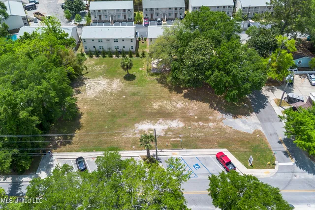 $749,000 | 516 Porter Avenue, Ocean Springs, MS 39564