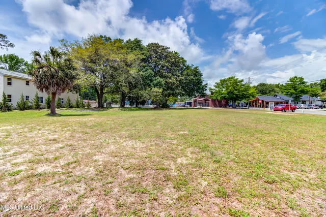 $749,000 | 516 Porter Avenue, Ocean Springs, MS 39564