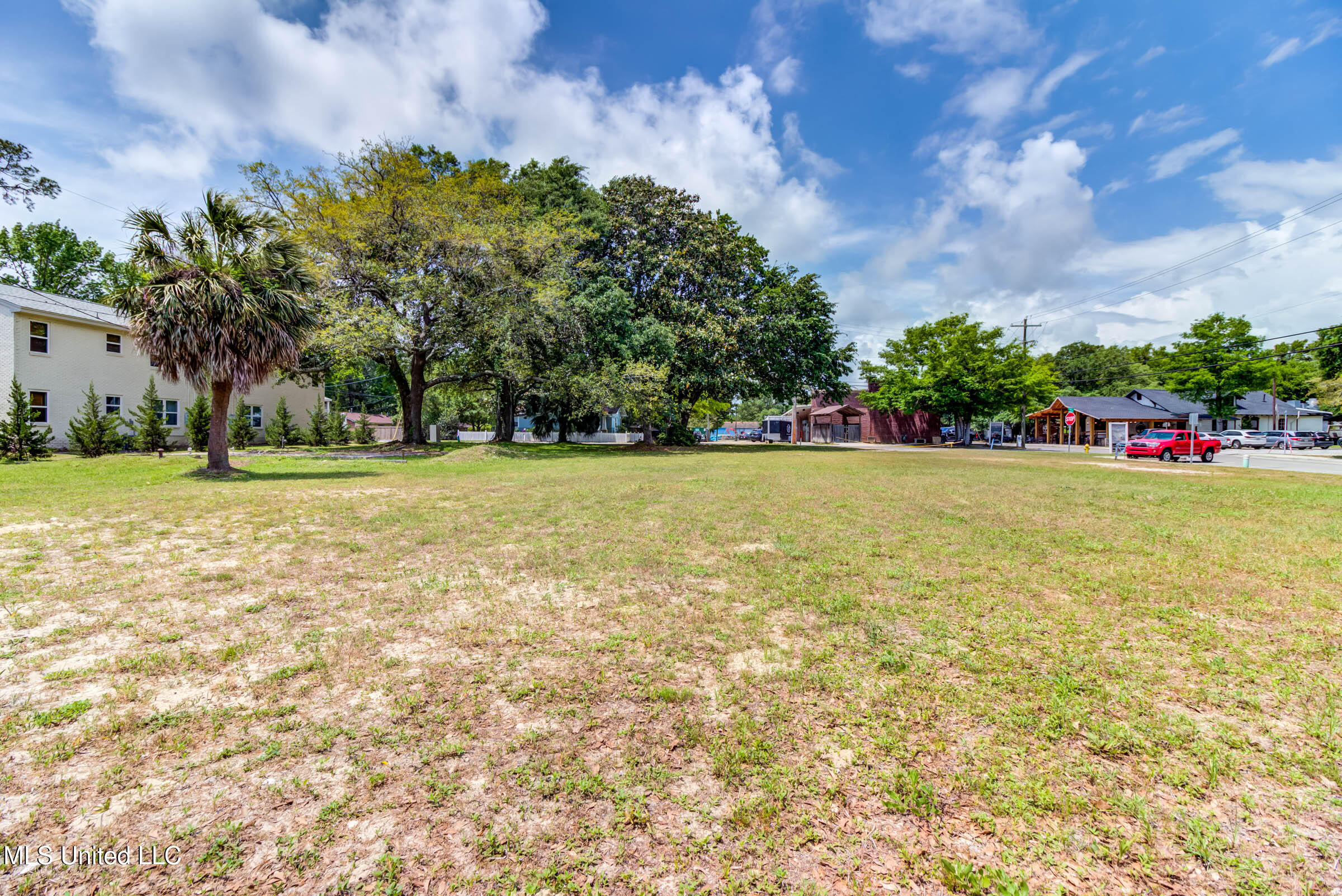 516 Porter Avenue Ocean Springs, MS 39564 - Photo 14 of 19 516 Porter Ave (17)
