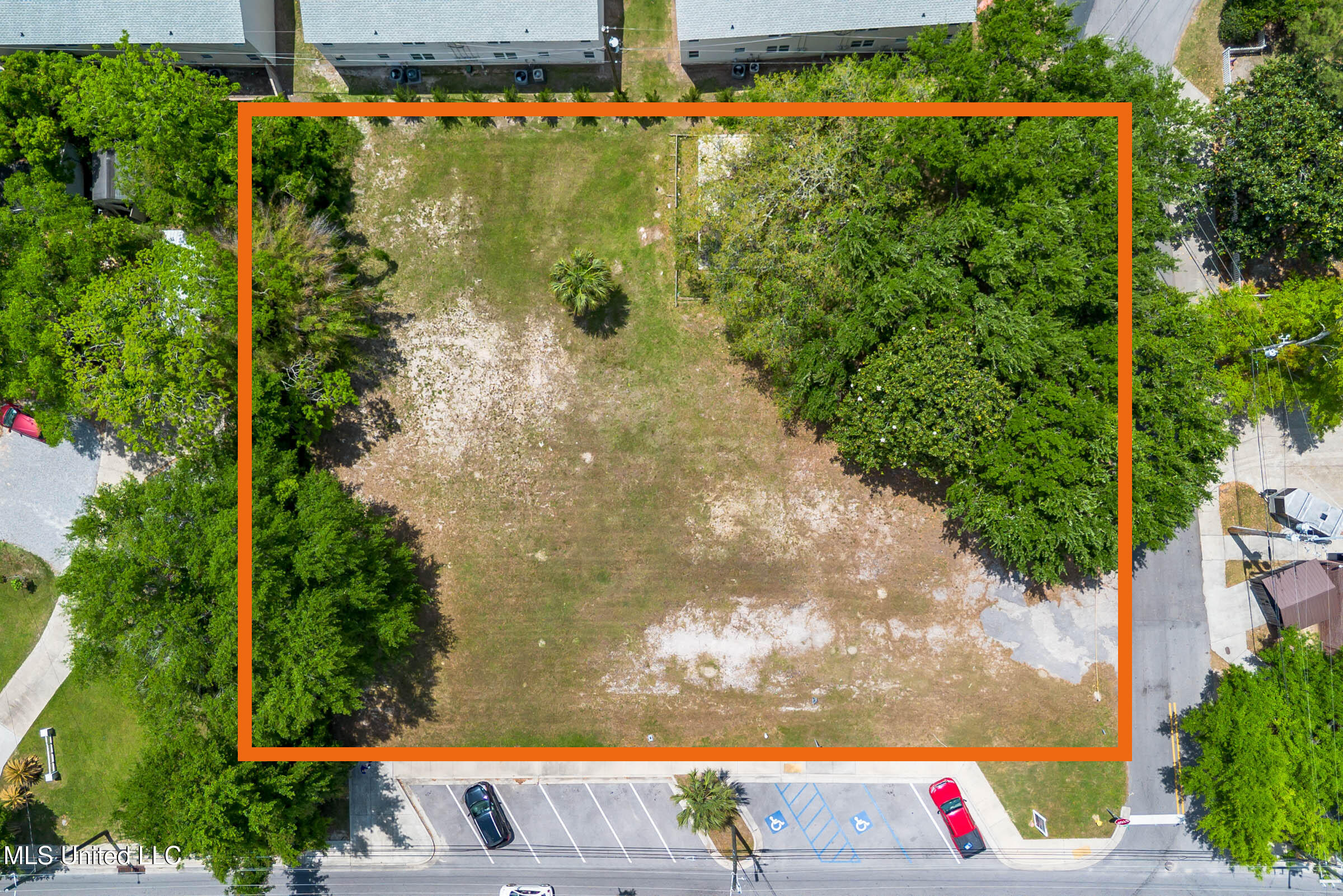 516 Porter Avenue Ocean Springs, MS 39564 - Photo 5 of 19 516 Porter Ave (2)