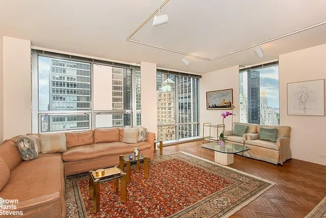 $1,550,000 | 15 West 53rd Street, Unit 27E | Midtown Central