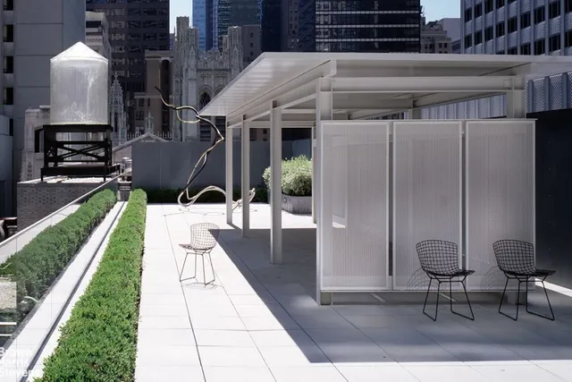 $1,550,000 | 15 West 53rd Street, Unit 27E | Midtown Central