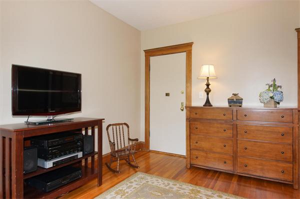 116 Sutherland Road, Unit 8 Boston, MA 02135 - Photo 6 of 15