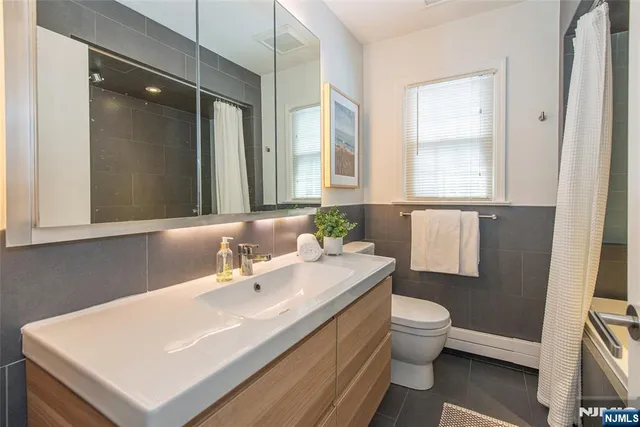 $899,000 | 9 Windermere Road, Montclair, NJ 07043