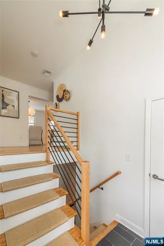 $899,000 | 9 Windermere Road, Montclair, NJ 07043