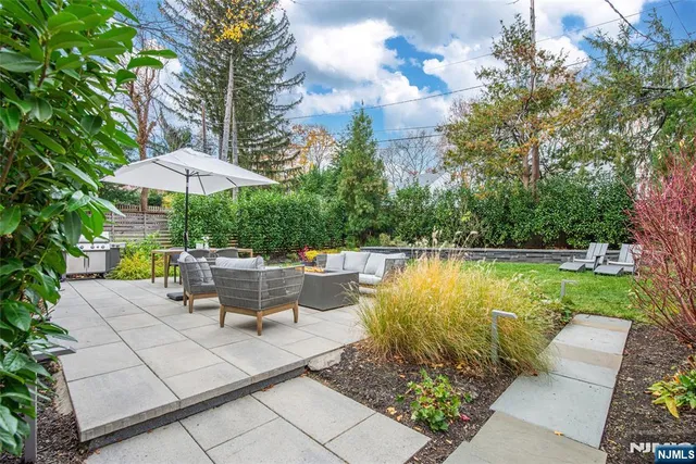 $899,000 | 9 Windermere Road, Montclair, NJ 07043