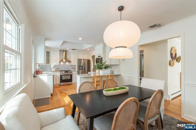 $899,000 | 9 Windermere Road, Montclair, NJ 07043