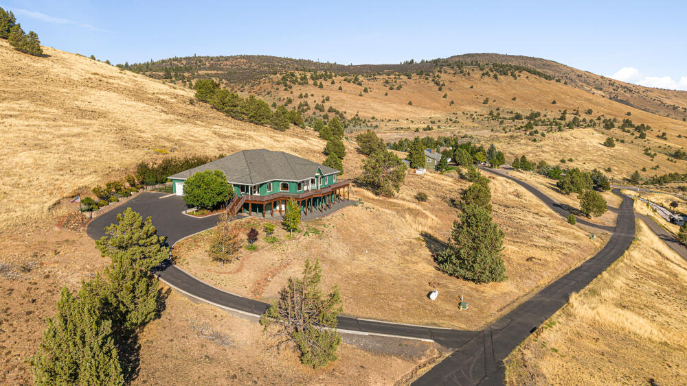3427 Plum Hill Road Klamath Falls, OR 97601 - Photo 5 of 75 3427PlumHillDr-114