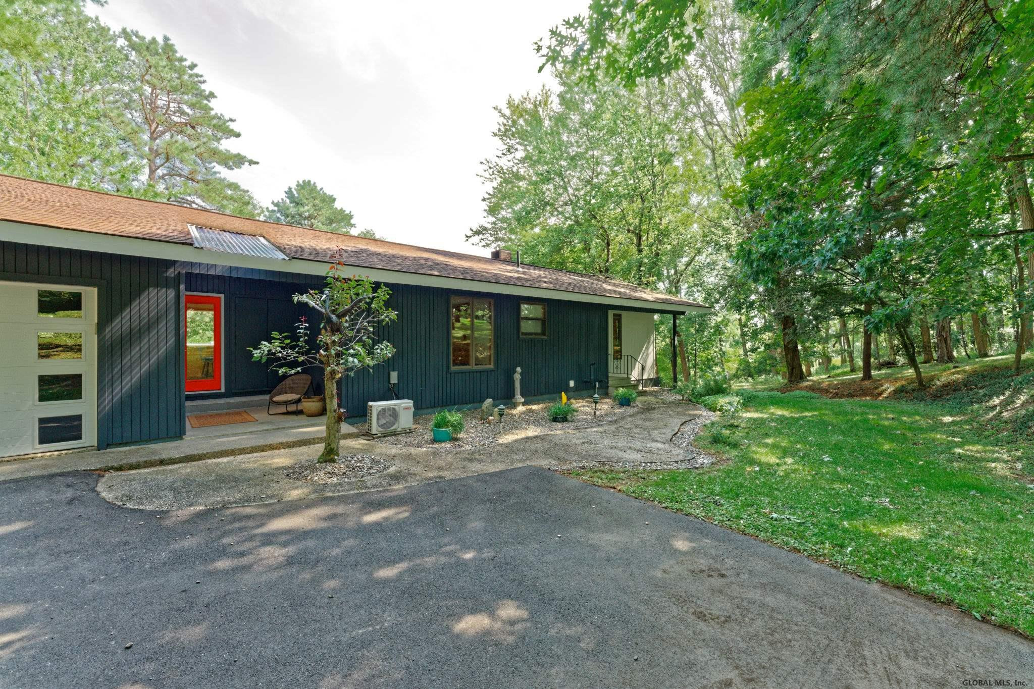 46 E Road Brunswick, NY 12180 - Photo 3 of 42 Photo 3
