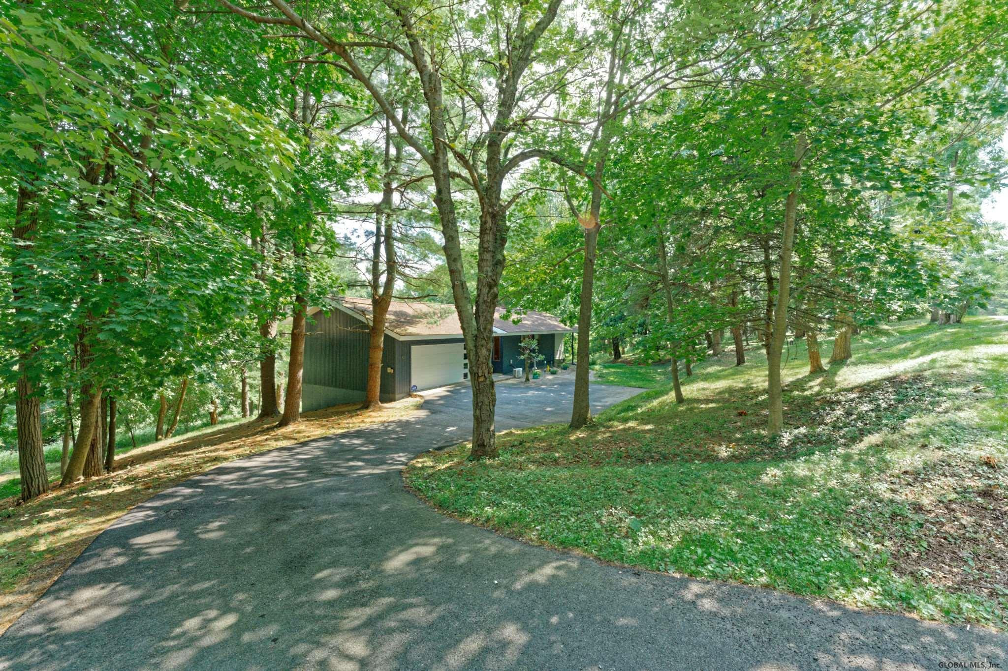 46 E Road Brunswick, NY 12180 - Photo 4 of 42 Photo 4