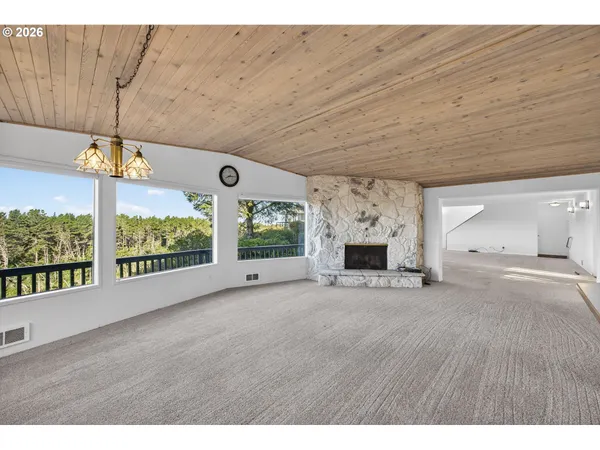 $799,000 | 87784 Terrace View Drive, Florence, OR 97439