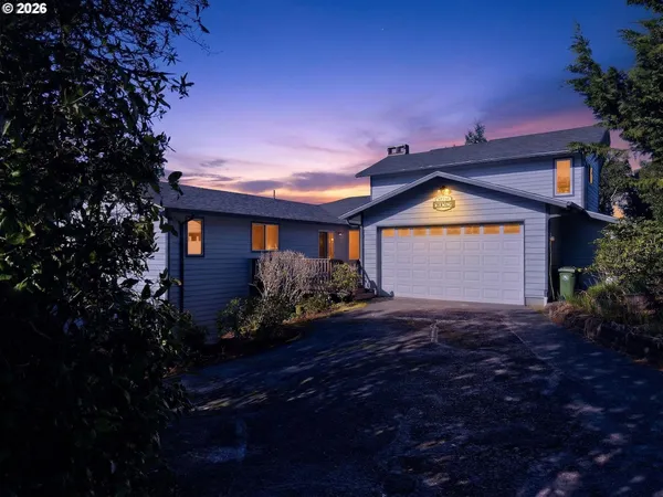$799,000 | 87784 Terrace View Drive, Florence, OR 97439