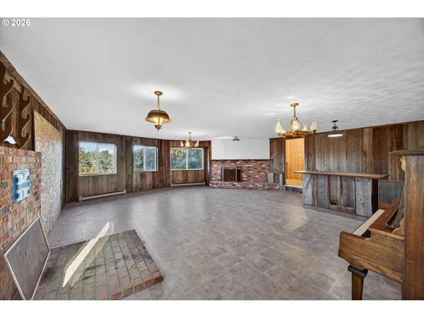 $799,000 | 87784 Terrace View Drive, Florence, OR 97439