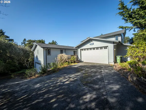 $799,000 | 87784 Terrace View Drive, Florence, OR 97439