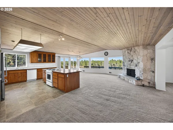 $799,000 | 87784 Terrace View Drive, Florence, OR 97439